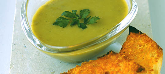 Split Pea Soup with Garlic Parmesan Bread