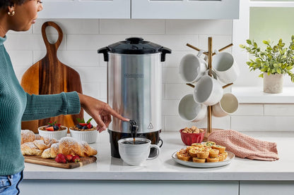 BLACK+DECKER 40-Cup Coffee Urn, Fast Brew with Drip-Free Spigot, Black